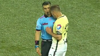 El paraguayo Pablo Aguilar le