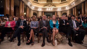 Funcionarios de Gobierno nacional y