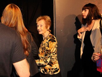 Lilian Clark y su nieta