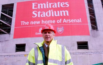 La construcción del Emirates Stadium,