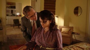 Philip seduce a Martha Hanson