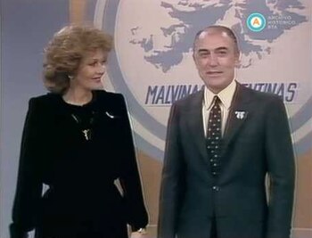 La maratón televisiva “24 horas por Malvinas” -conducida por Pinky y Cacho Fontana- convocó artistas y celebridades, desde Susana Giménez a Maradona