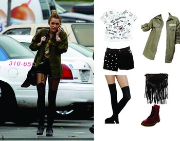 Short negro con tachas ($193,