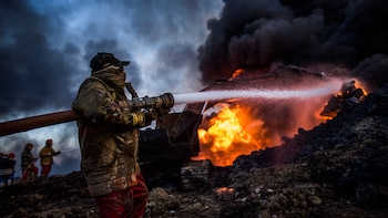 Divididos en dos equipos, los