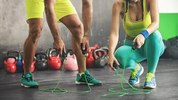 Natación, ejercicios aeróbicos y deportes