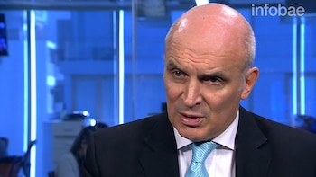 José Luis Espert aparece entre