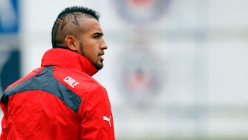 Arturo Vidal está suspendido y