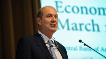 Federico Sturzenegger se mostró preocupado