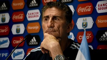 Bauza evalúa qué equipo parará