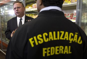 El ministro de Agricultura de