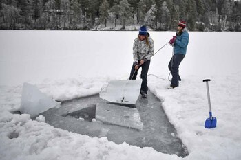 Johanna Nordbland y su hermana