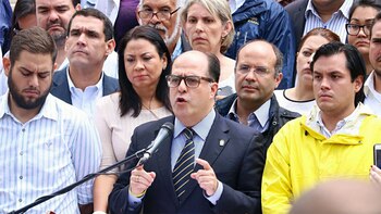 La MUD definirá en las