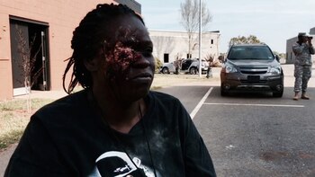 Una voluntaria residente de Perry