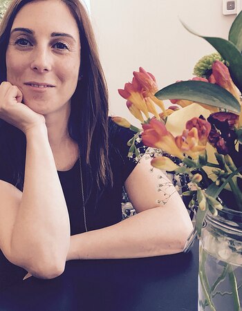 Esther Sanz viene a la