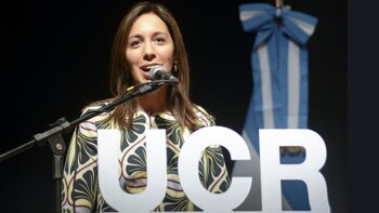 María Eugenia Vidal fue la figura excluyente del encuentro de radicales en La Plata (Télam)