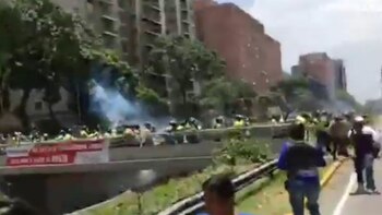 La Guardia Nacional reprimió con gases lacrimógenos