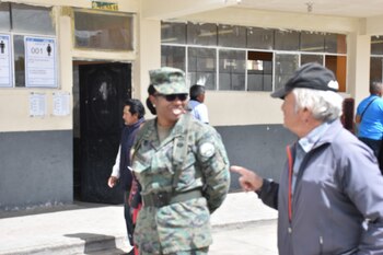 Los militares vigilaron la seguridad el día de las votaciones.