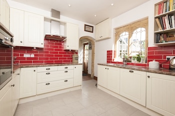 La cocina del castillo denota