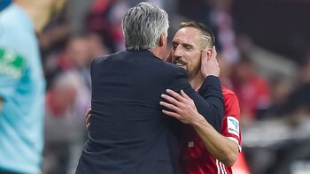 El entrenador no entró en discusiones y resolvió el asunto de una manera muy particular (AFP)