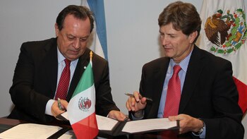 El ministro de Turismo de