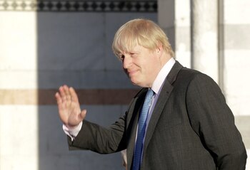 Boris Johnson criticó el plan sobre el Brexit de Theresa May (REUTERS/Max Rossi)