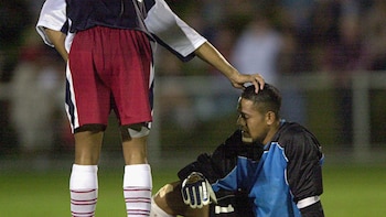 Nicky Salapu, el portero de