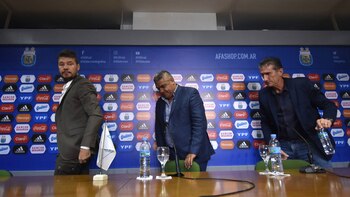 Marcelo, Claudio Tapia y Edgardo Bauza (DyN)