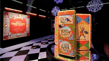 Las heladeras de Dolce&Gabanna junto