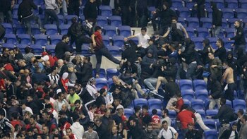 La batalla comenzó fuera del