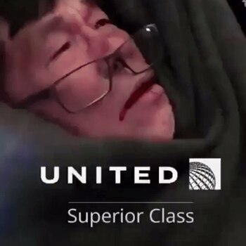 “United. Primera Clase”, reza uno