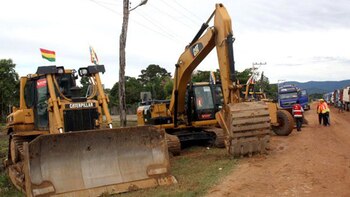 Construcción de la carretera Ixiamas