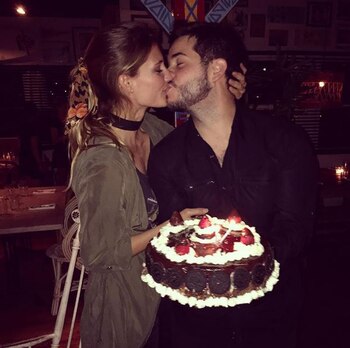 La pareja, feliz en el