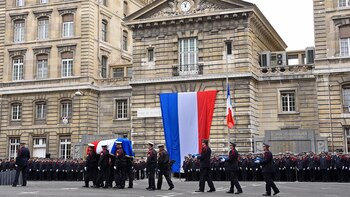 Homenaje nacional al policía muerto