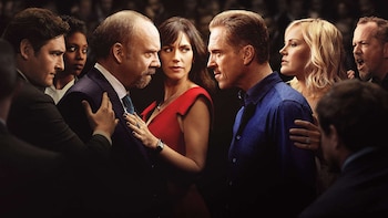 Bobby, Chuck y los demás protagonistas de la serie