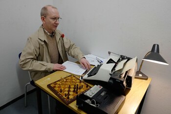 Un funcionario de bajo nivel