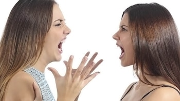 Los mismos patrones y mandatos que afectan a las parejas heterosexuales afectan a las parejas gay.