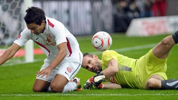 Starke jugó 12 partidos para