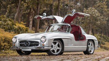 El Mercedes 300 SL fue uno de los primeros superautos de la industria automotriz