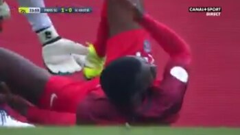 Matuidi acusaba un golpe después