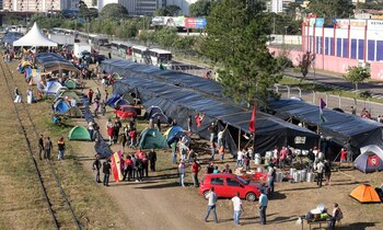 El campamento de apoyo a Lula (Reuters)