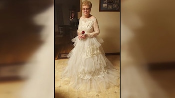 Janith llevaba un hermoso vestido