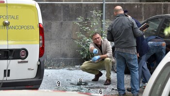 Policía científica investiga la explosión