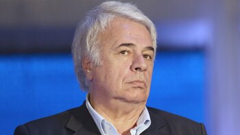 “Para bajarse de algo hay