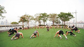 Los entrenamientos incluyen ciclismo, yoga,