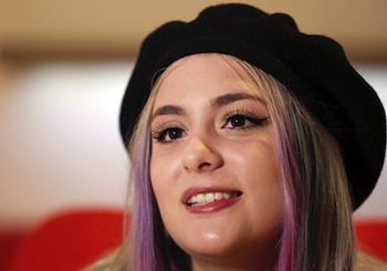 Además de recomendar lecturas, también