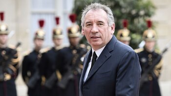 El centrista François Bayru estará