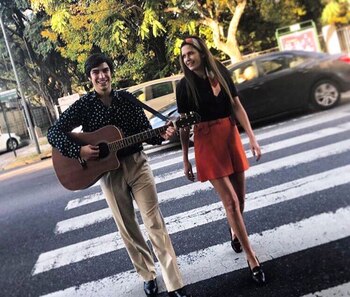 Sullivan con Isabel Macedo, quien