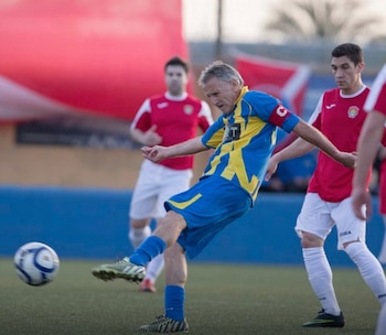 Actualmente, el uruguayo Robert Carmona es el capitán del Inter Ibiza CD de España