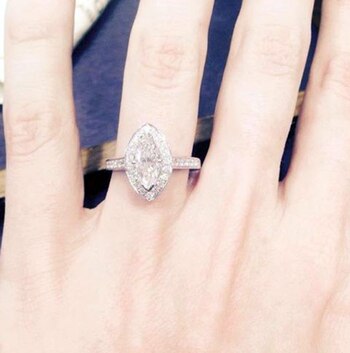 Laura decidió vender su anillo