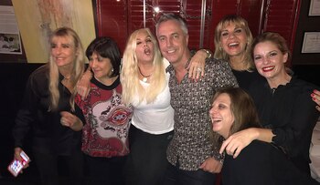 La foto grupal, con Susana